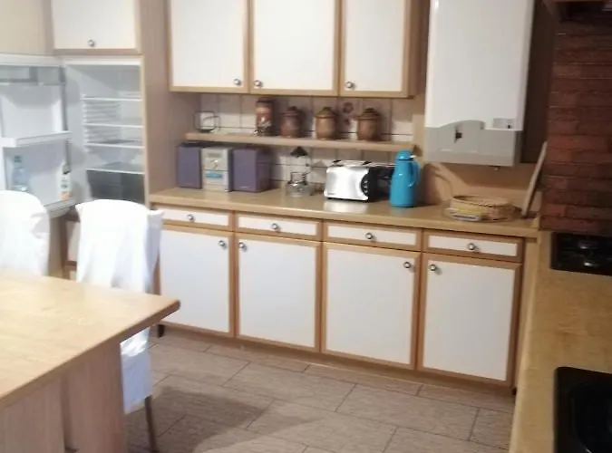 Apartman Glori 's *